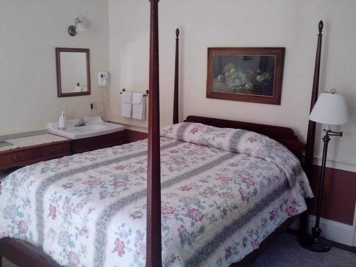 The Chipman Inn Ripton Экстерьер фото
