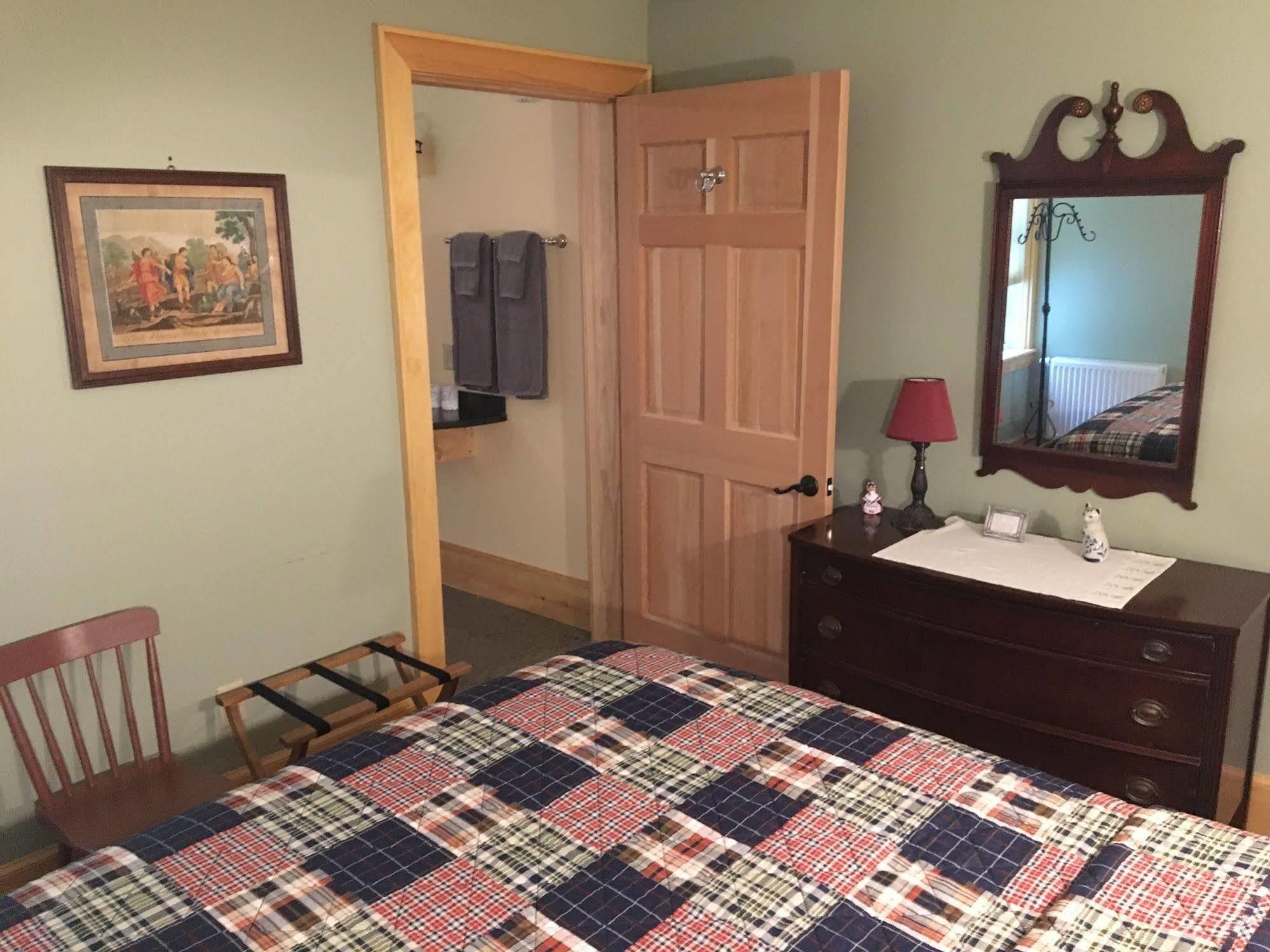 The Chipman Inn Ripton Экстерьер фото